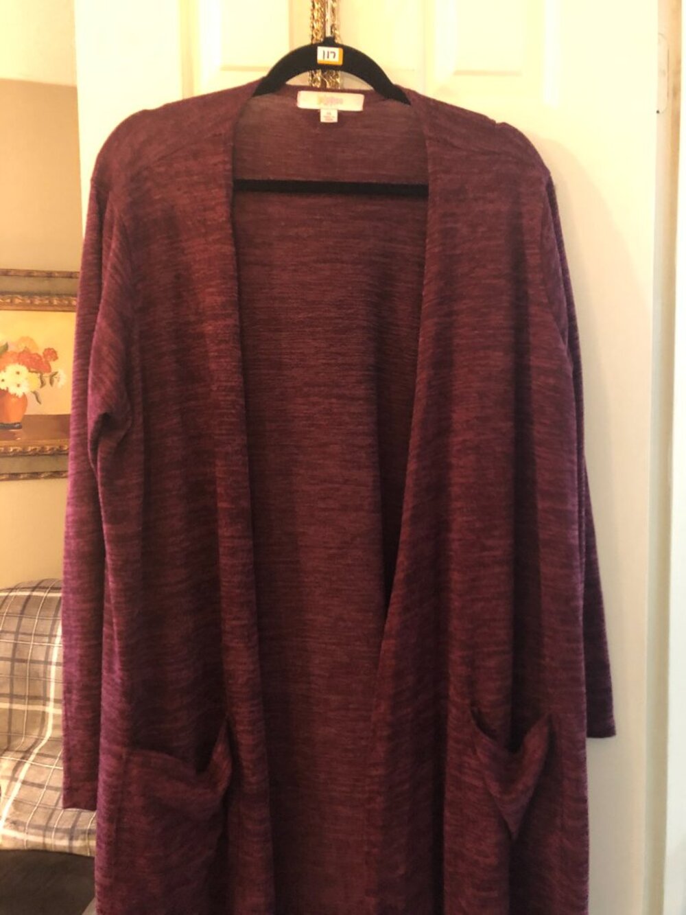 117 XL SARAH LONG SLEEVE LULAROE WITH POCKETS